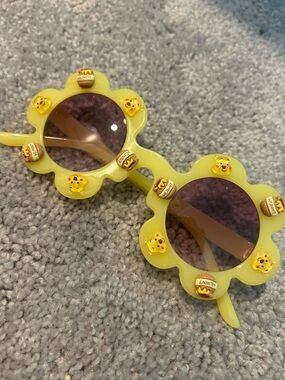 Yellow Floral Frame Sunglasses with Cute Bear and 'Hunny' Charms